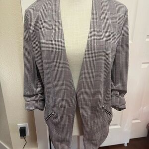 Maurices Gray Plaid with Pink accents Open Blazer